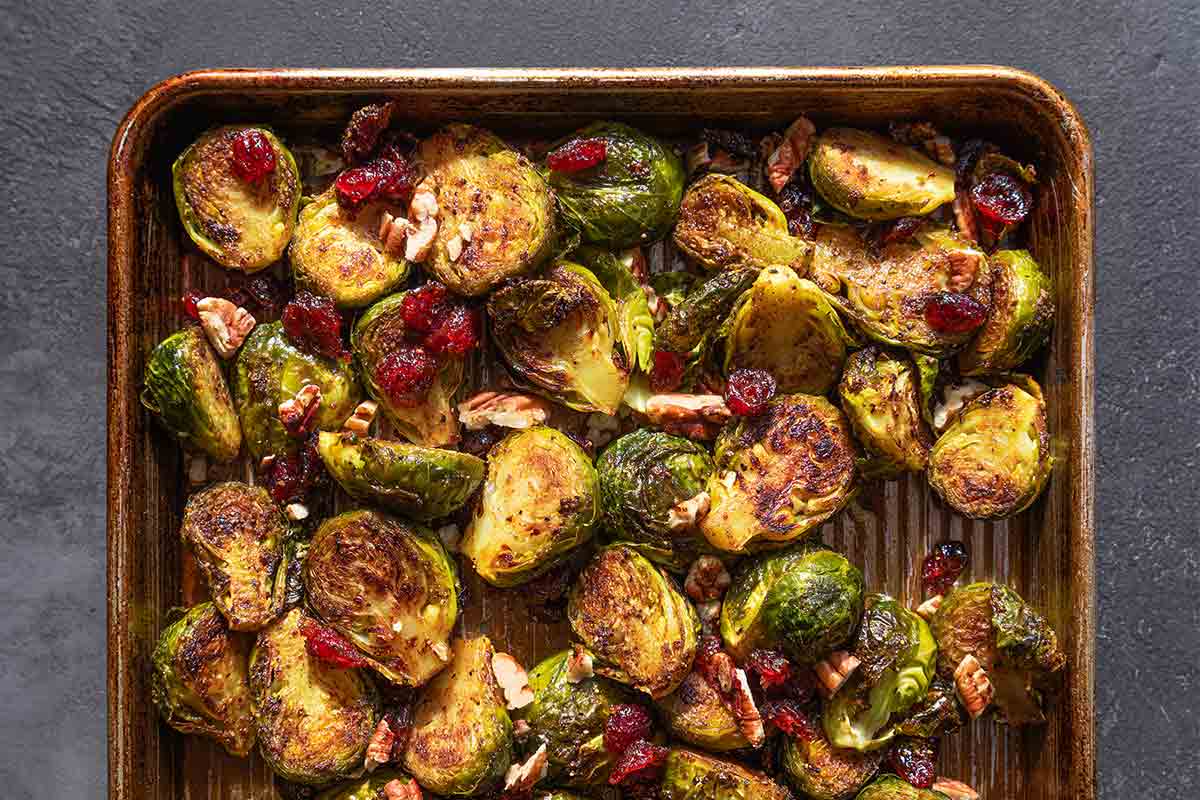 Roasted Spicy Brussels Sprouts: Crispy, Sweet, and Easy